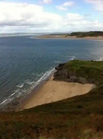 Foxhole point, at the Southwest end of Broughton Bay